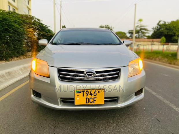 Toyota Axio 2006 Silver