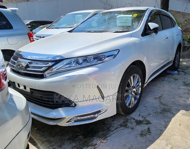 Toyota Harrier 2018 White