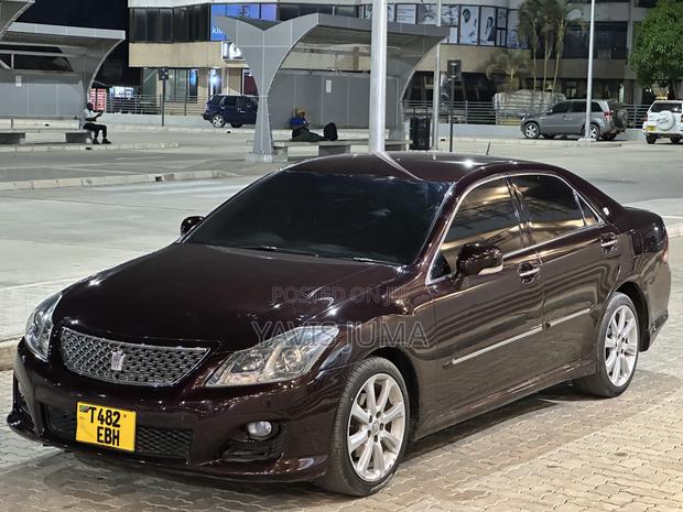 Toyota Crown 2008 Purple