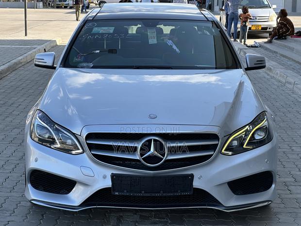 Mercedes-Benz E200 2013 Silver