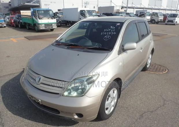 Toyota IST 2007 Gray