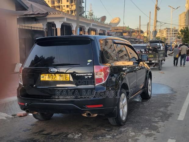 Subaru Forester 2010 Black