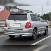 Toyota Kluger 2002 Silver for sale