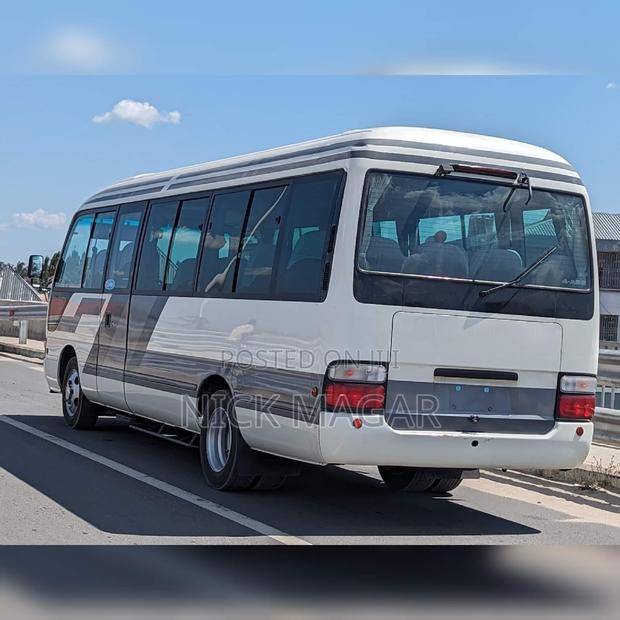 Toyota Coaster 2002 Gray