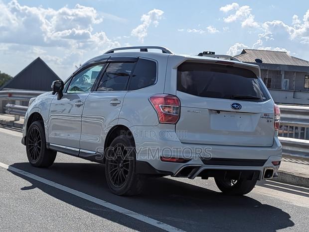 Subaru Forester 2013 Off white