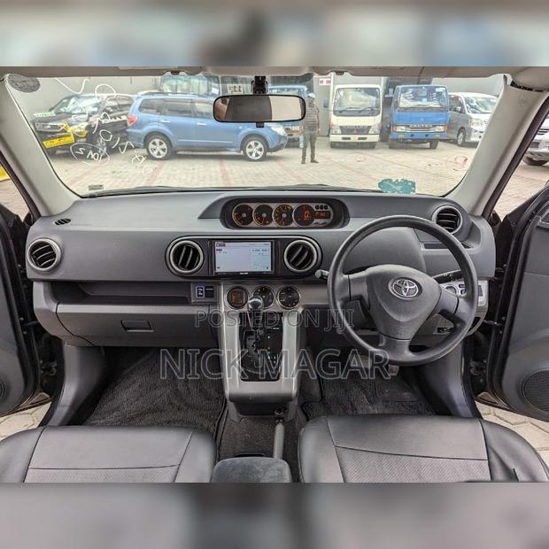 Toyota Corolla Rumion 2012 Black