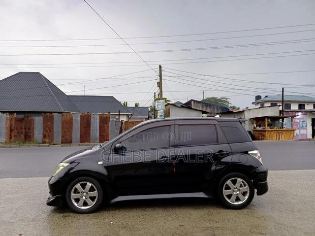 Toyota IST 2004 Black