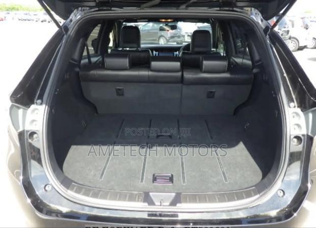 Toyota Harrier 2.0 2015 Black