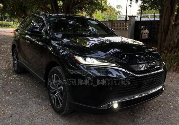 Toyota Harrier 2022 Black