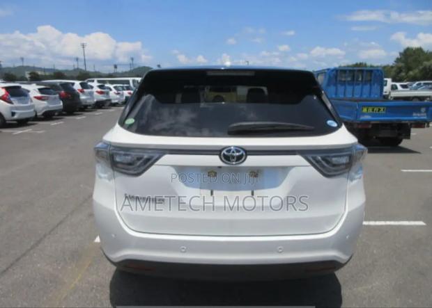 Toyota Harrier 2.0 2014 Pearl