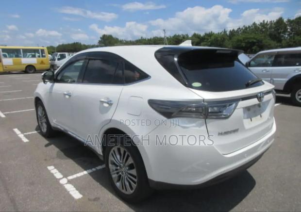 Toyota Harrier 2.0 2014 Pearl