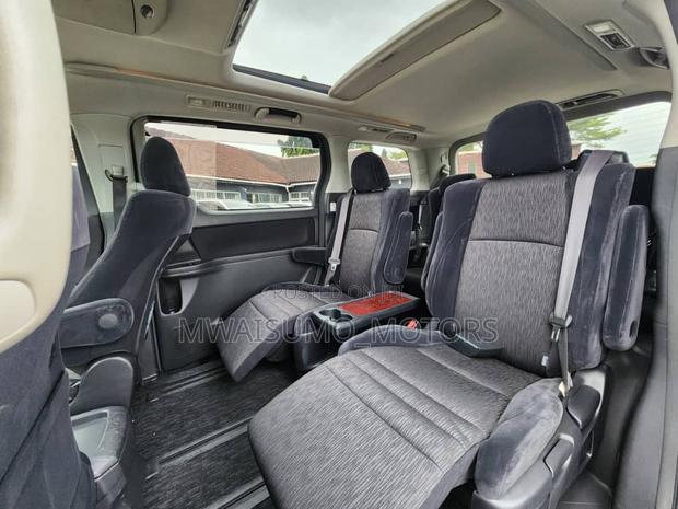 Toyota Alphard 2010 Black