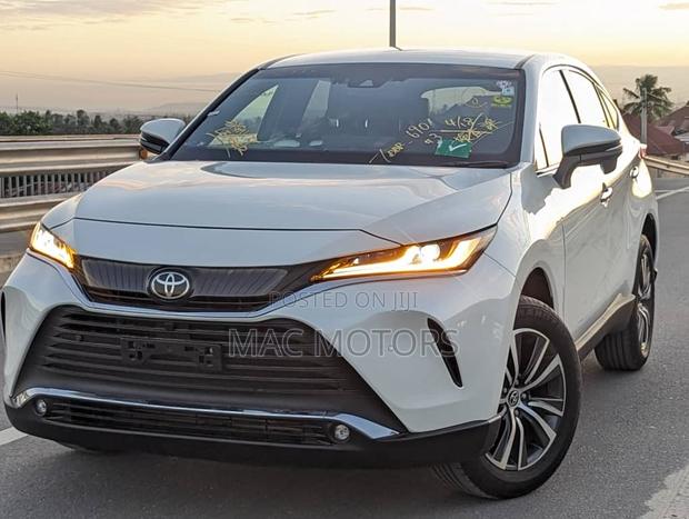Toyota Harrier 2022 Off white