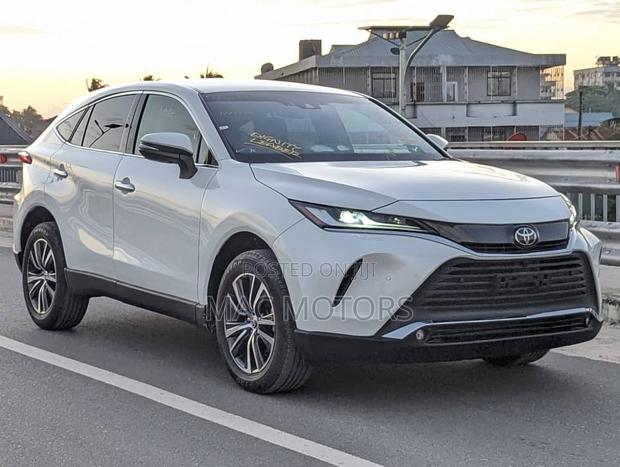 Toyota Harrier 2022 Off white
