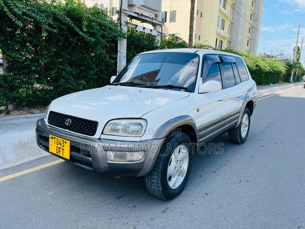 Toyota RAV4 1994 Off white