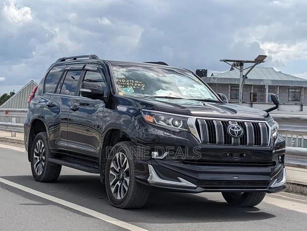 Toyota Land Cruiser Prado 2021 Black