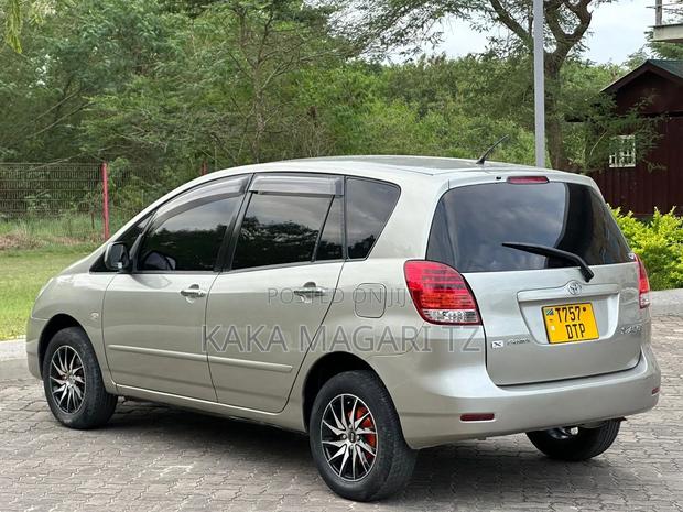 Toyota Corolla Spacio 2004 Silver