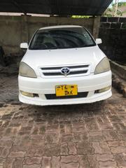 Toyota Ipsum 240i Limited 4WD 2002 White for sale