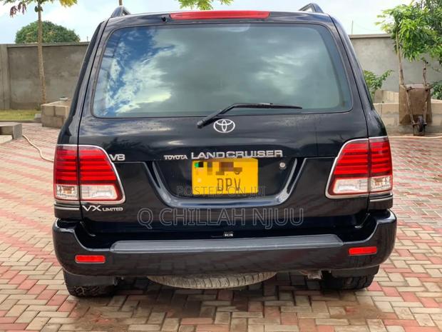 Toyota Land Cruiser 1999 Black