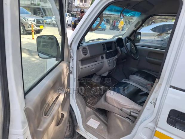 Suzuki Every Wagon 1998 White