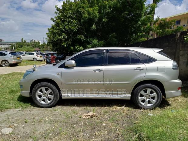 Toyota Harrier 2006 Silver