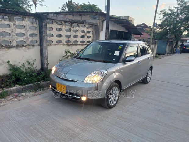 Mazda Verisa 2011 Gray