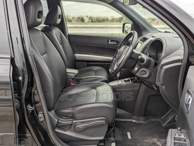 Nissan X-Trail 2011 Black