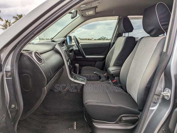 Suzuki Escudo 2008 Gray