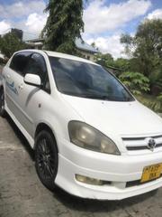 Toyota Ipsum 2001 White for sale