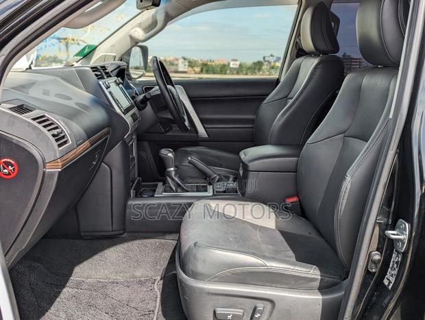 Toyota Land Cruiser 2021 Black