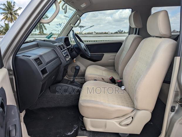 Mitsubishi Pajero 2005 Gray