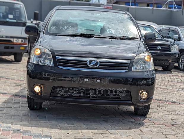 Toyota Raum 2008 Black