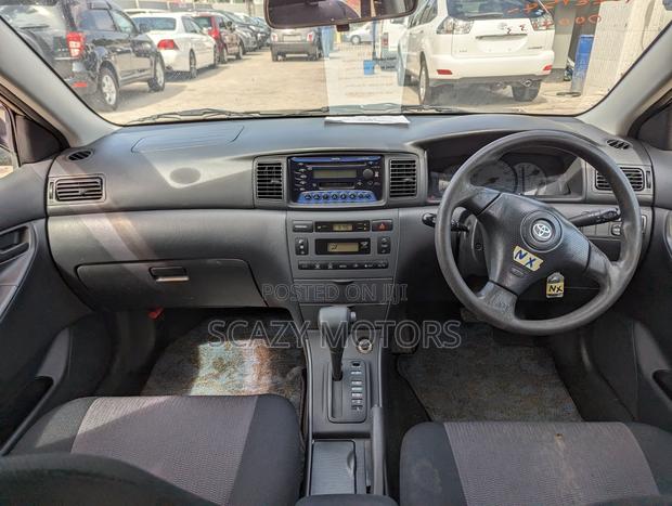 Toyota Corolla RunX 2004 Gold