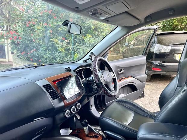 Mitsubishi Outlander 2005 Black