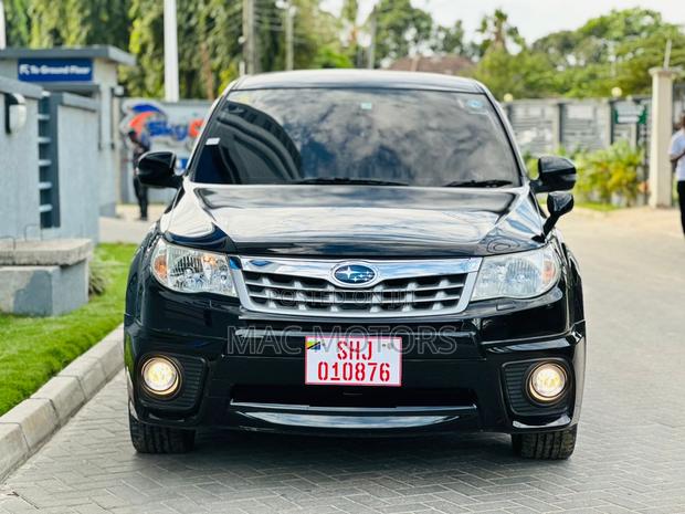 Subaru Forester 2.0D X 2011 Black