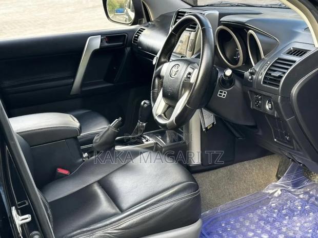Toyota Land Cruiser Prado 2014 Black
