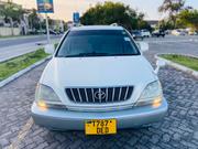 Toyota Harrier 2004 White for sale