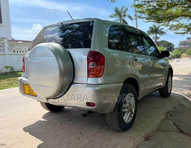 Toyota RAV4 Automatic 2000 Silver