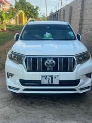 Toyota Land Cruiser Prado 2.7 i 2011 White for sale