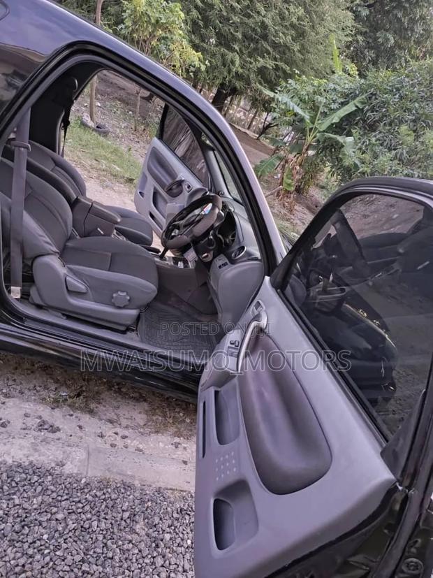 Toyota RAV4 Automatic 2003 Black