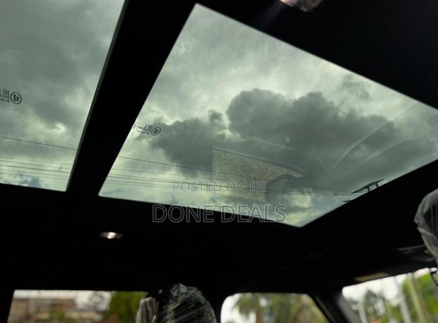 Land Rover Defender 2023 Gray