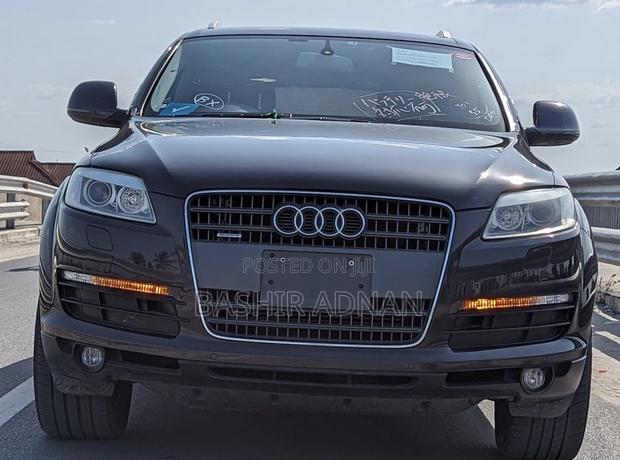 Audi Q7 2012 Black
