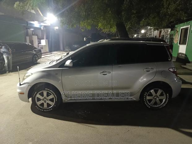 Toyota IST 2007 Silver