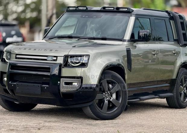 Land Rover Defender 2023 Gray
