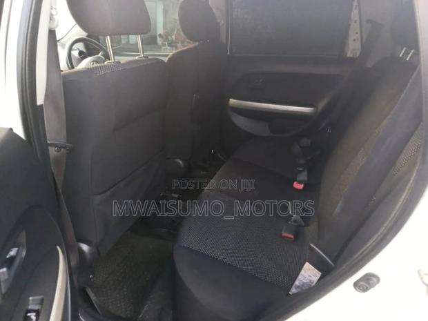 Toyota IST 2003 Off white