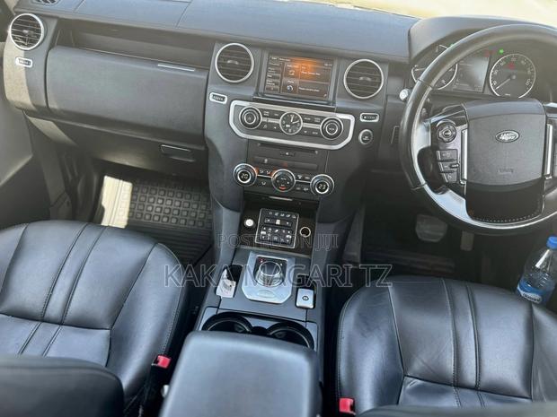 Land Rover Discovery 2014 Gray