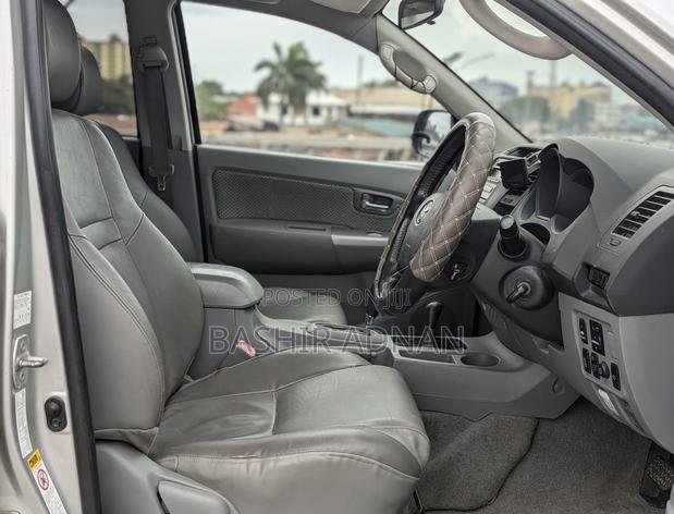 Toyota Hilux 2008 Silver