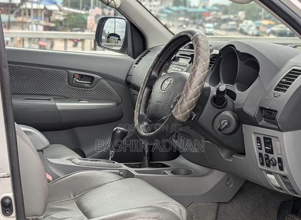 Toyota Hilux 2008 Silver