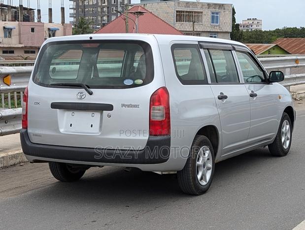 Toyota Probox 2006 Silver