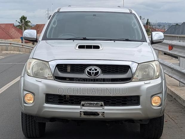 Toyota Hilux 2008 Silver